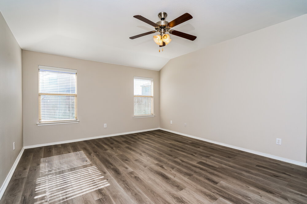 Building Photo - 120 Meadow Crest Dr