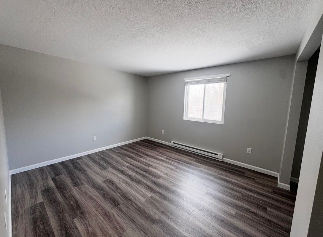 Building Photo - 9049 Zito Dr