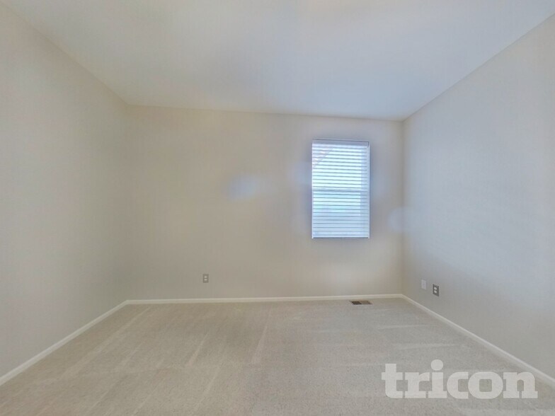 Building Photo - 7405 Fraser Cir