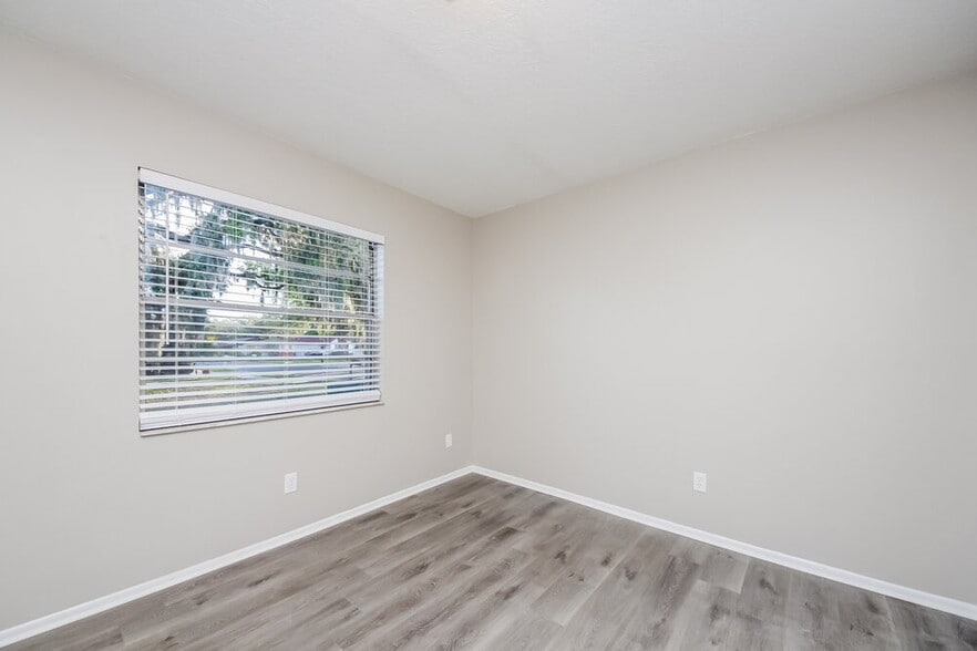 Building Photo - 1410 Orchid Ln