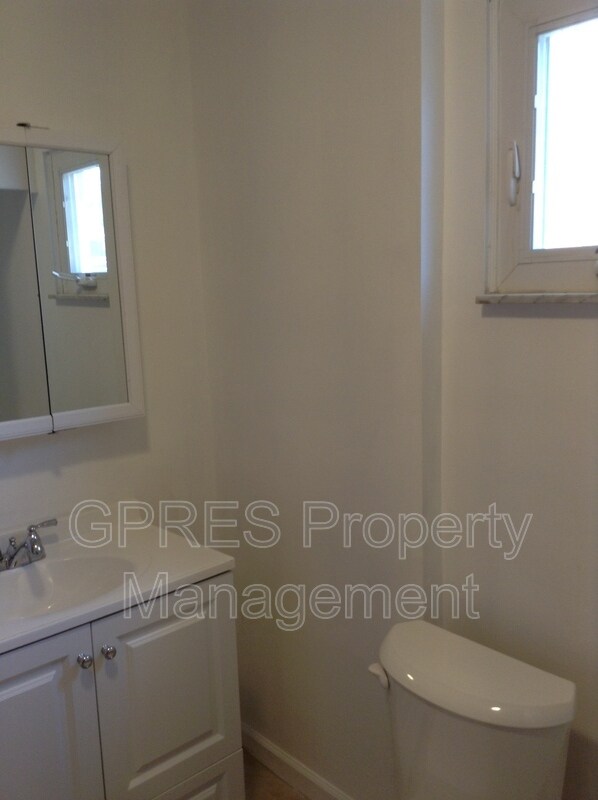 Building Photo - 1316 Wightman St