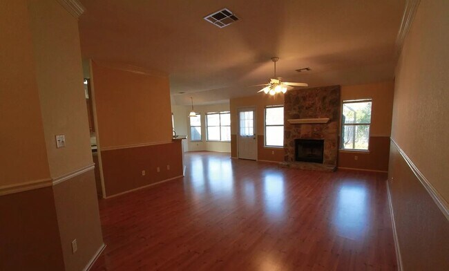 Living room 2 - 3312 Silk Oak Dr