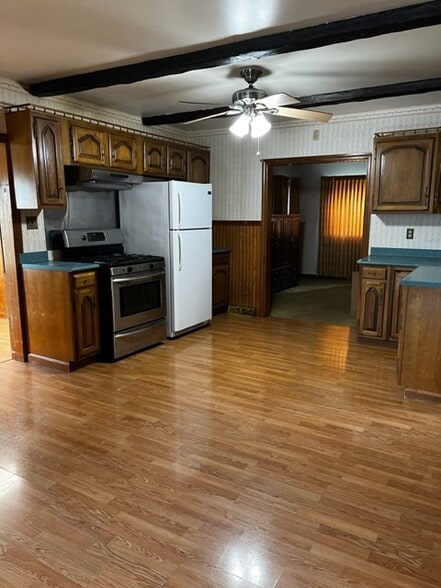 Building Photo - 1524 Harrison Ave