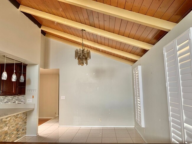 Building Photo - 938 Makiki St