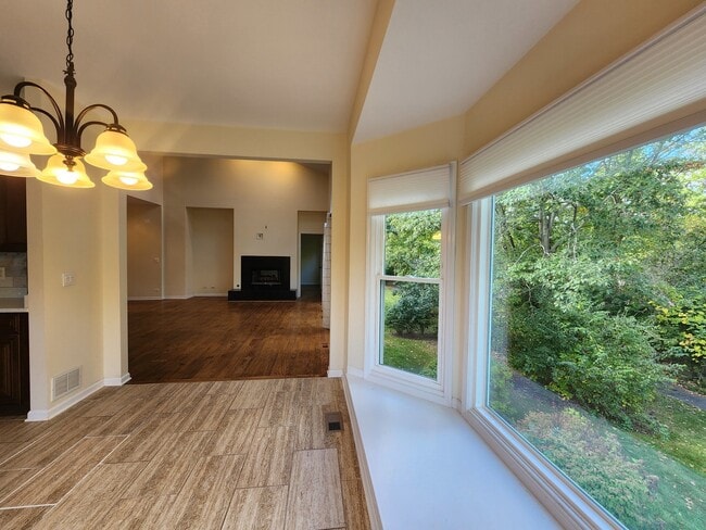 Building Photo - 3220 Indian Creek Dr