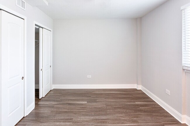 Bedroom - Carlyle Flats