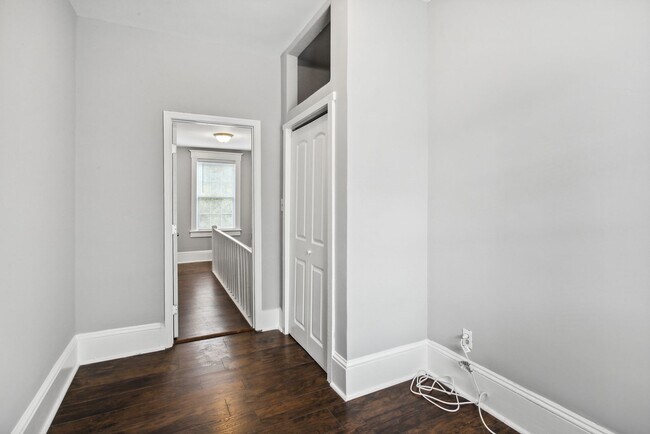 Building Photo - 1505 Reynolds St