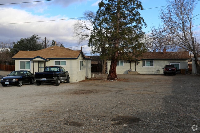 Building Photo - 1250 Sullivan Ln