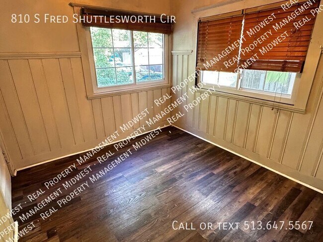 Building Photo - 810 S Fred Shuttlesworth Cir
