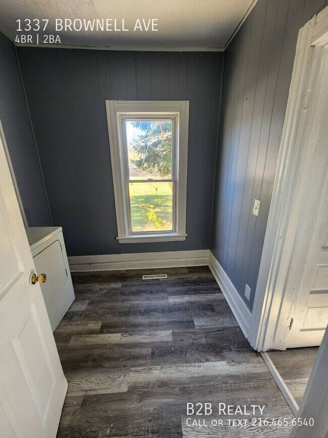 Building Photo - 1337 Brownell Ave