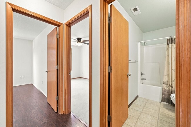 Building Photo - JUST LISTED | Beautiful 3 Bedroom + Loft Home in Washougal!