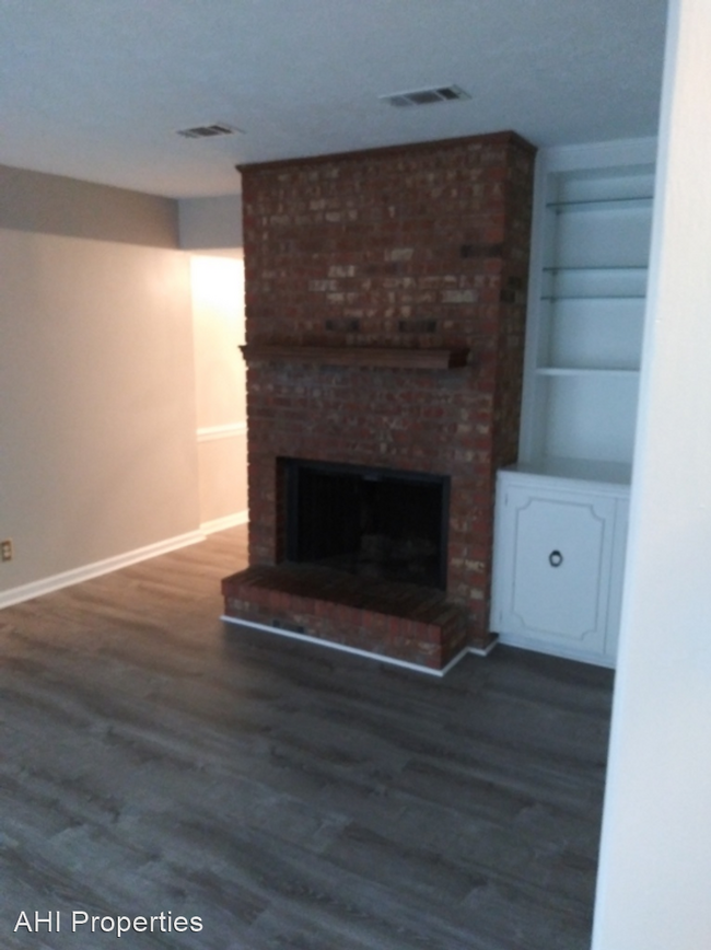 Building Photo - 3 br, 2.5 bath House - 2022 Rexford Road