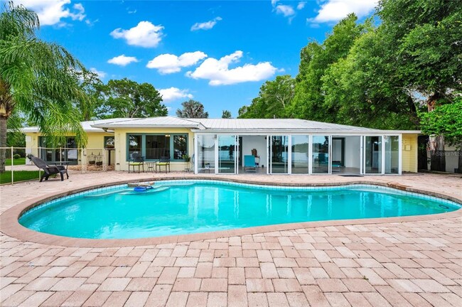 Building Photo - 6659 Lake Cane Dr
