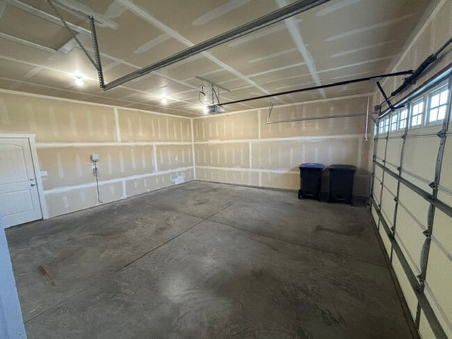 Building Photo - 1333 Alyssa Way