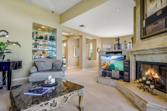 Building Photo - 496 Desert Holly Dr