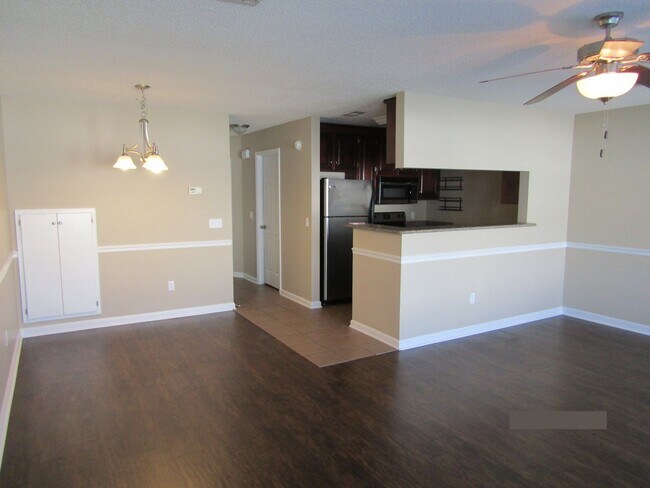 Building Photo - 127 Concord Ave