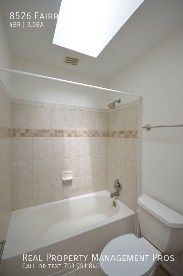 Building Photo - 8526 Fairburn Dr