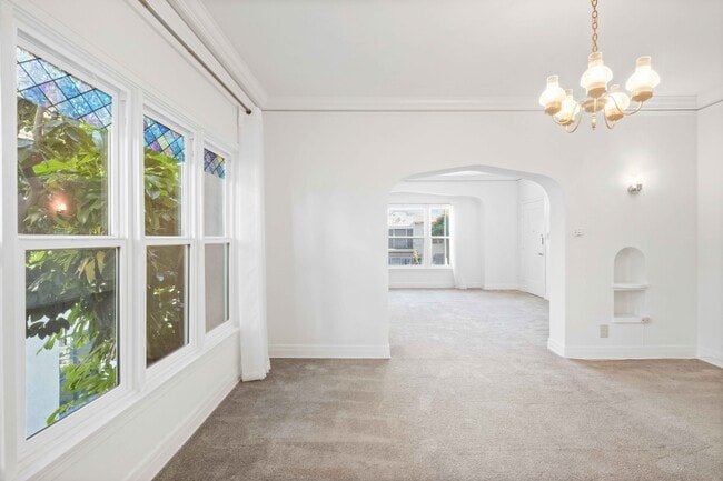 Building Photo - 645 S Detroit St