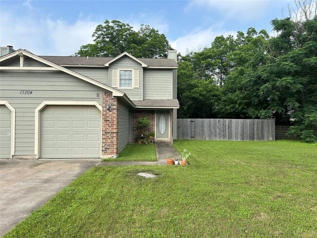 Building Photo - 13204 Saxby Ct