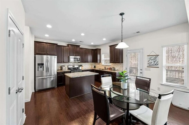 Building Photo - 58 Macland Mill Ct