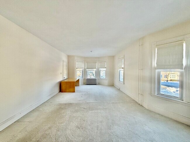 Building Photo - 44 Gray St