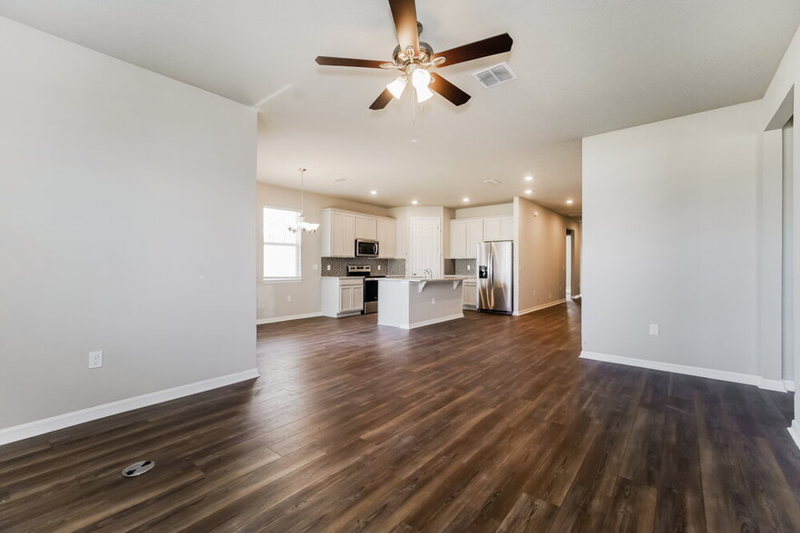 Building Photo - 2275 Raven Rdg Dr