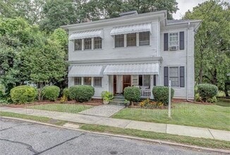 Building Photo - 506 S Lee St