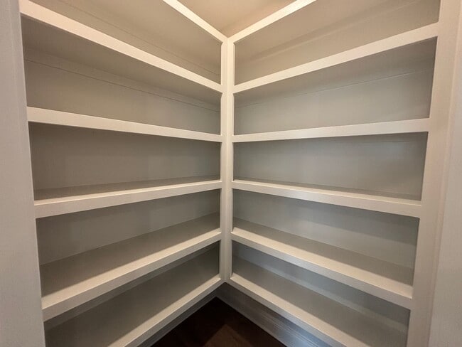 Building Photo - 123/125/127/129 Sheridan