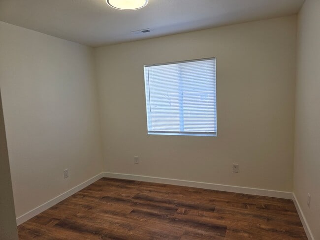Building Photo - 3 Bed 2 Bath one story home in the country on 1 acre