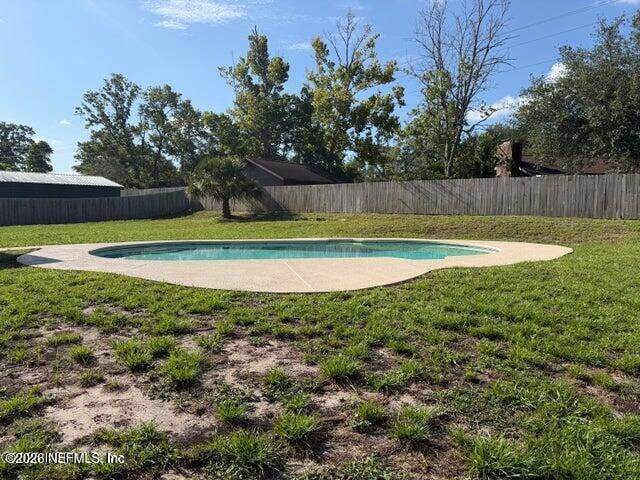 Building Photo - 2295 Foxwood Dr