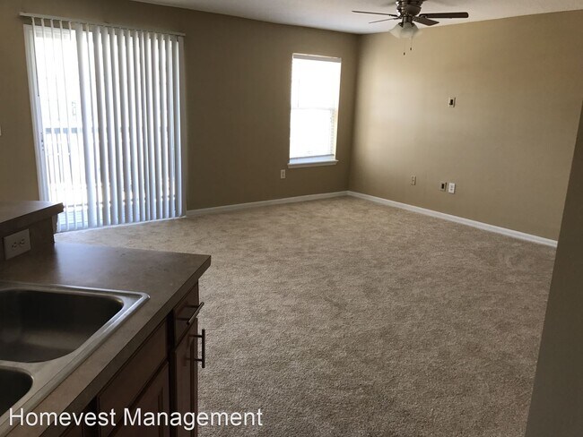 Building Photo - 4020 Pemberly Pines Cir