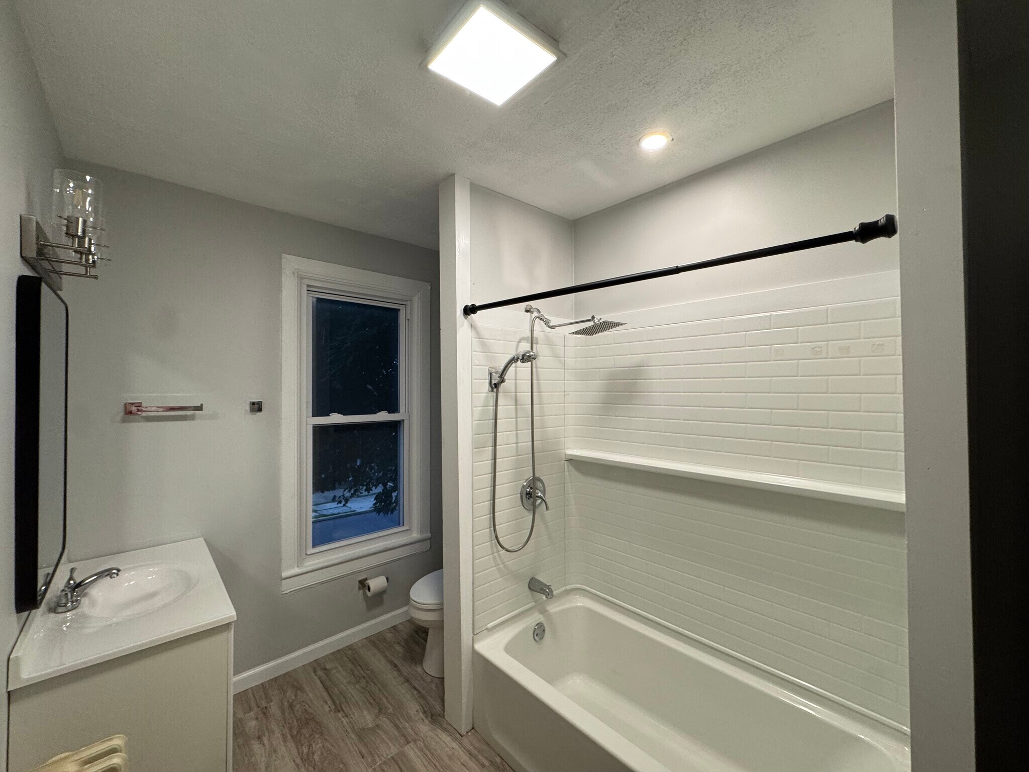 Bathroom - 2825 Kutztown Rd