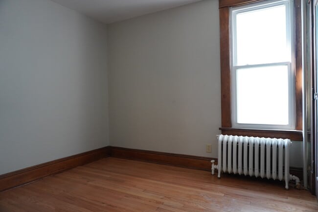 Building Photo - 58 Summit Ave