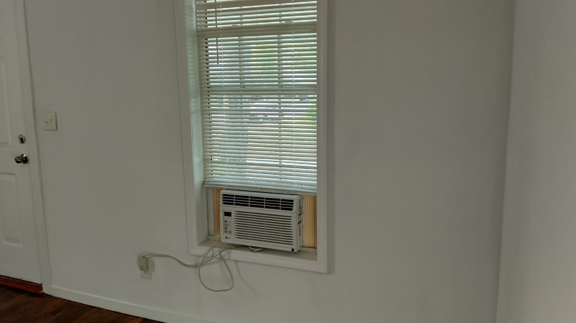 Building Photo - 3701 Dubose St SW