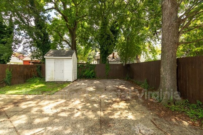 Building Photo - 2828 Tidewater Dr