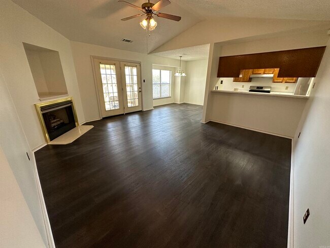 Building Photo - 1608 Waldron Cove