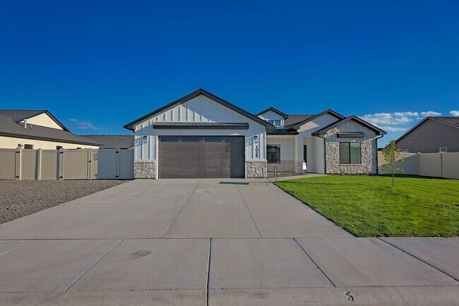 Building Photo - Kimberly - Single Family Home