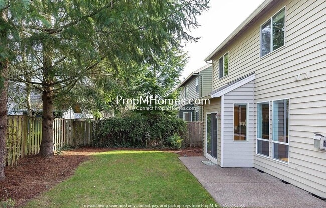 Building Photo - Spacious Three Bedroom Home in Sherwood!