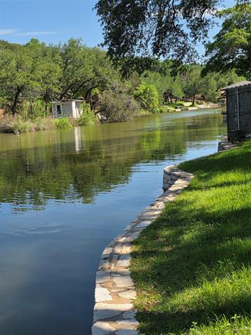 Building Photo - 1425 E Seneca Ct