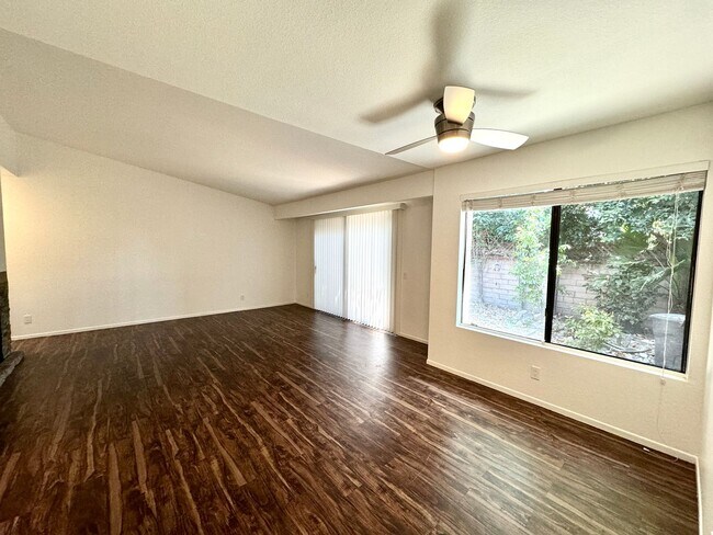 Building Photo - Charming 2-Bedroom Villa in the Heart of C...