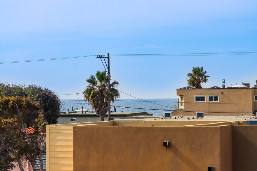 Building Photo - 817 Ostend Ct