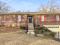 Building Photo - 1828 Jacobs Ln