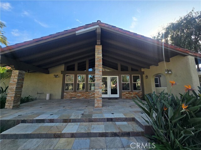Building Photo - 1345 Cabrillo Park Dr