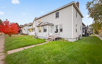 Building Photo - 1301-1303 Hammond Ave