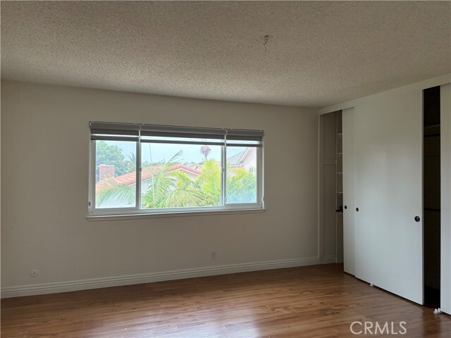 Building Photo - 14851 Mayten Ave