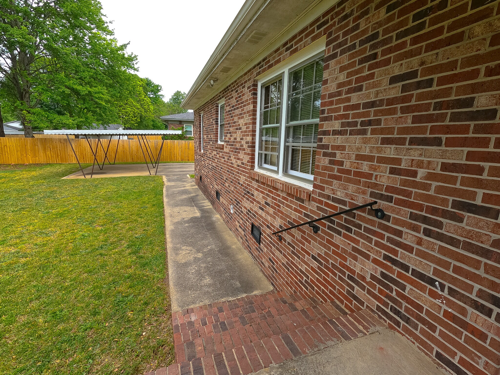 Building Photo - 11 Owens Rd