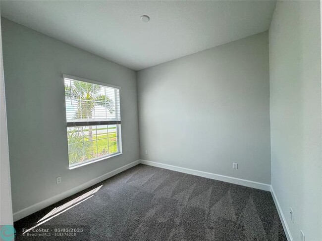 Building Photo - 13596 Spruce Pne Dr