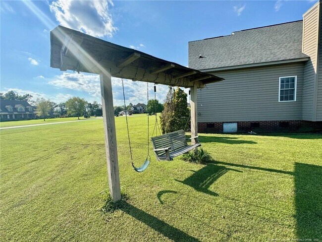 Building Photo - 243 Trace Ln