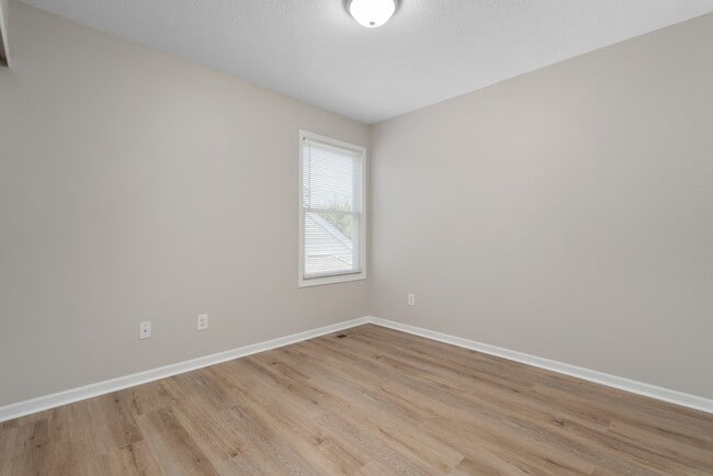 Building Photo - 5384 Winters Run Rd