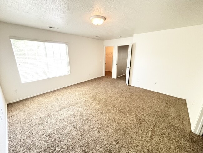 Building Photo - 432 S 1230 W